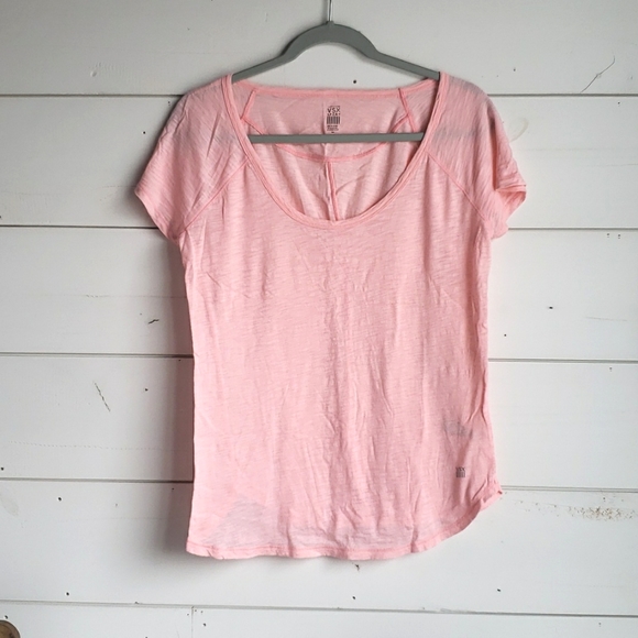 Victoria's Secret Tops - VICTORIA'S SECRET SPORT VSX WORKOUT T-SHIRT LIGHT CORAL SIZE MEDIUM